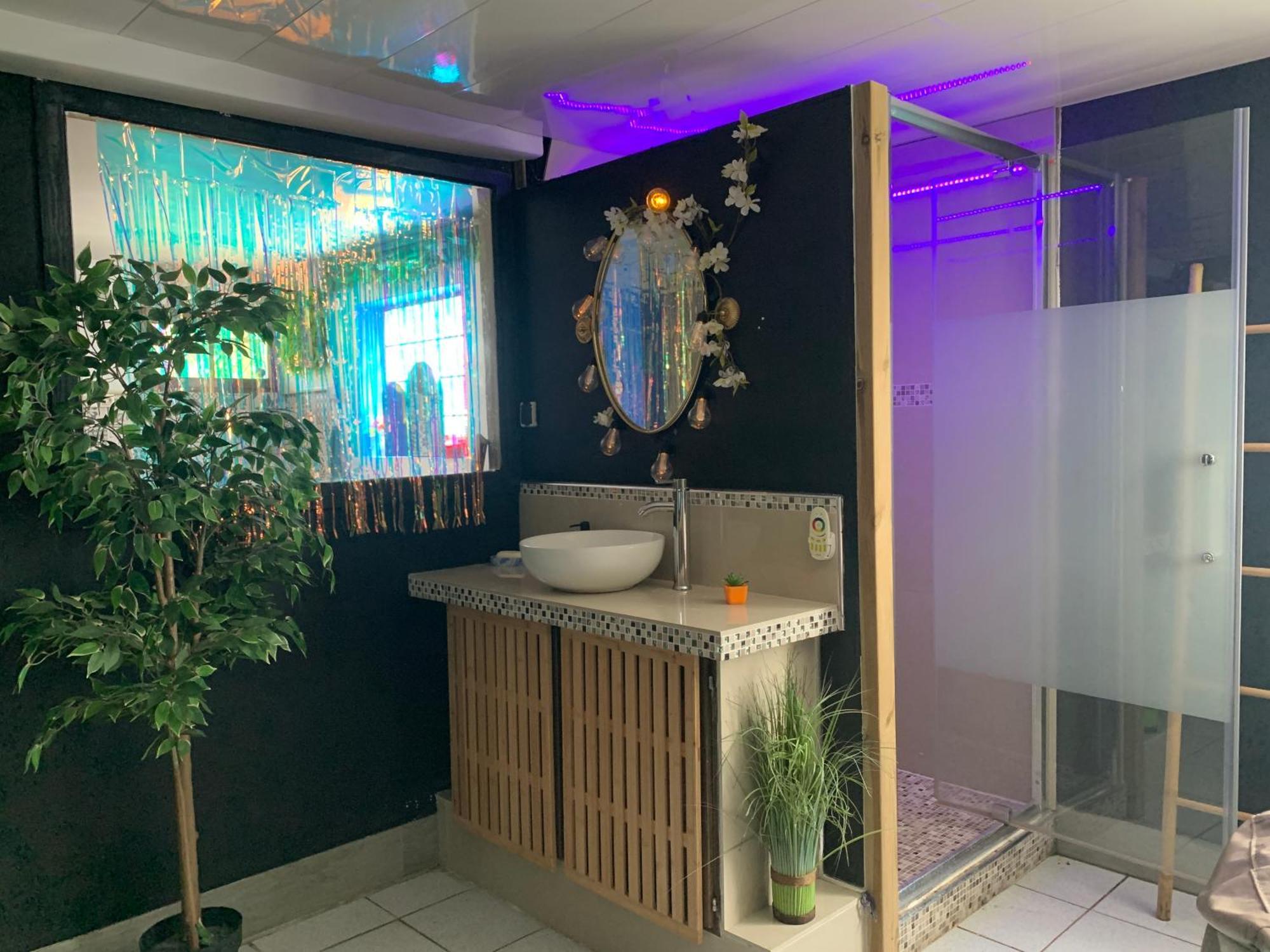 Suite Romantique Jacuzzi Gagny Dış mekan fotoğraf