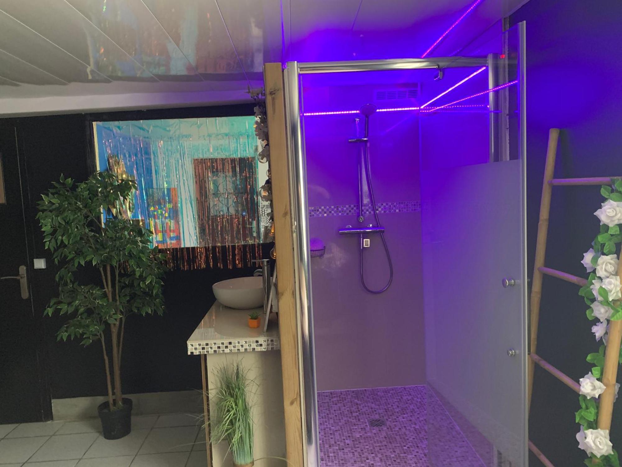 Suite Romantique Jacuzzi Gagny Dış mekan fotoğraf